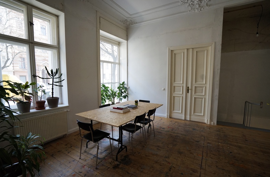 Open Desks in Newly-Renovated 2-Floor Kreuzberg Office