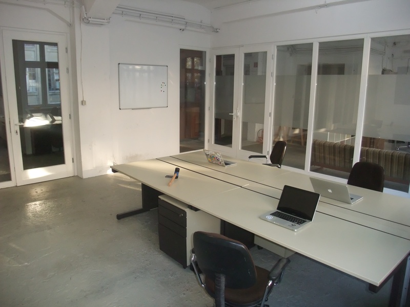 Arbeitsplatz in 280m² Bürogemeinschaft