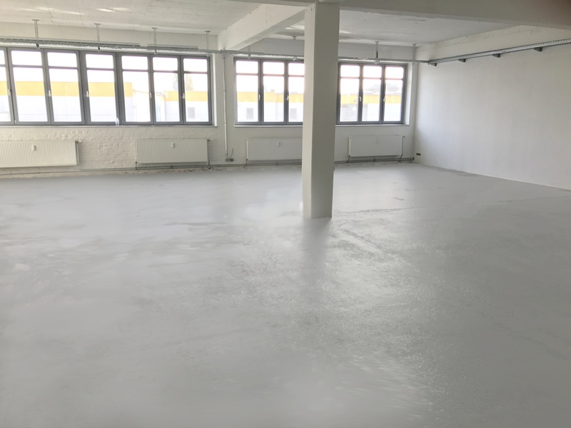 ALL INCLUDED (WARM)! - Recently renovated sunny and bright open office space. 150 sqm in Schöneberg/Kreuzberg.