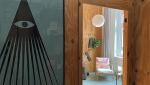 Desk in coworking space in Moabit