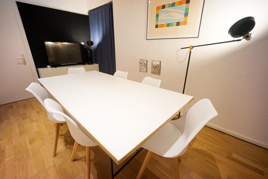 119sqm office with 5 rooms - fully furnished, internet and all inkl.! In Prenzlauer Berg.