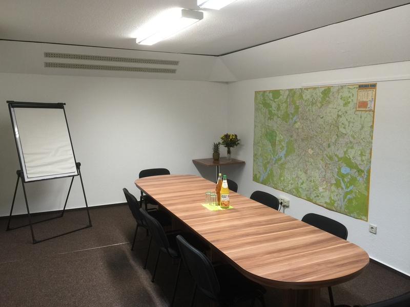 ROOM: CoWorking Space - Desks - Office Bürogemeinschaft - Arbeitsplatz - Nähe Zoo - coworkingspace - Room - Raum 