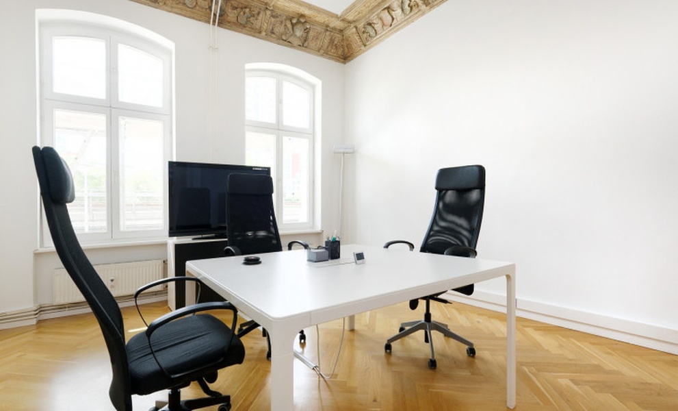 Bright Coworking Space by Hackescher Markt