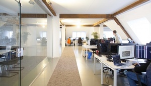 Room in 400sqm fully equipped coworking space