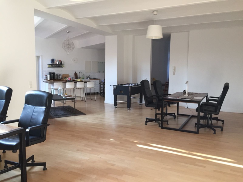 CoWorking / Shared Desk in the Castle of Berlin