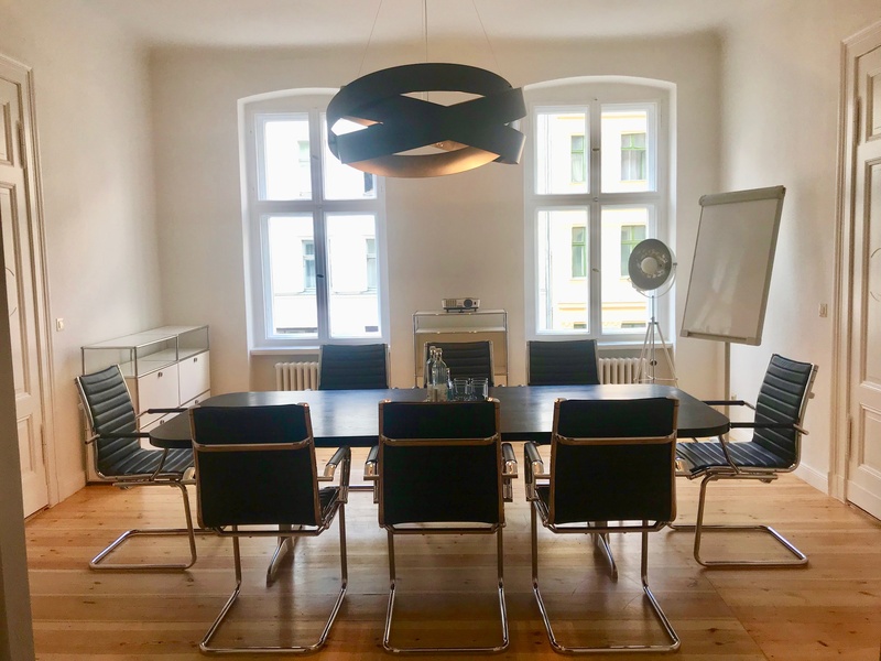 Coworking places offices Startup Büros Meeting Room Konferenzraum zu vermieten