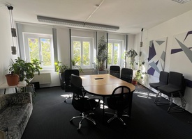 Bright & Spacious Office Room in Lichtenberg