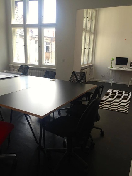 One or Two Rooms in 250 m2 Startup-WG in Berlin-Mitte