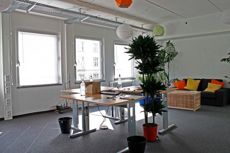 ***CoWorking Space near Alexanderplatz***