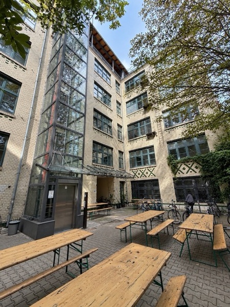 Furnished team office for 12 in Berlin-Kreuzberg | 79 m² all-inclusive