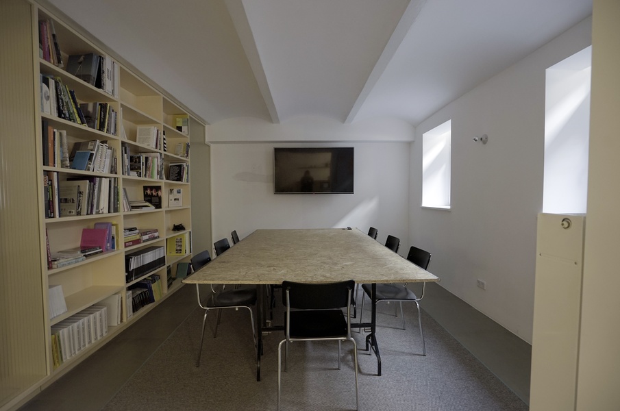 Private Room in Sunny Kreuzberg Office