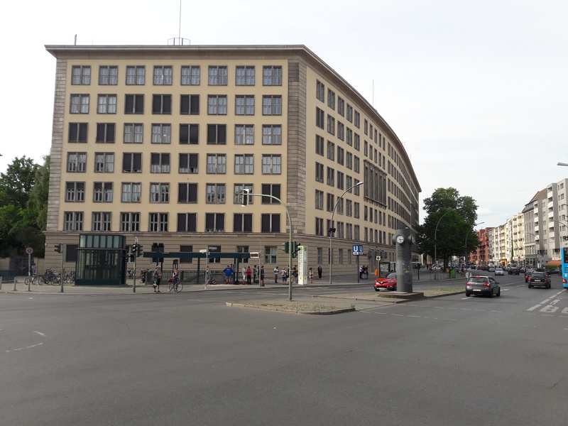 Büroflächen in Berlin-Schöneberg (Kleistpark) zu vermieten