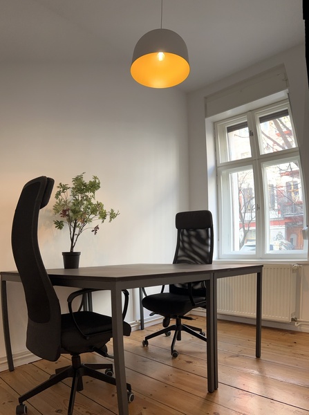 Office in Prenzlauer Berg Winsstr with heated basement