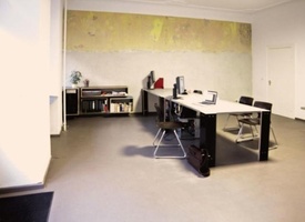 DESK: Schreibtisch-Arbeitsplatz in Berlin-Wedding