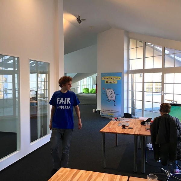 Spacious Desks with a great View for Teams and Freelancers