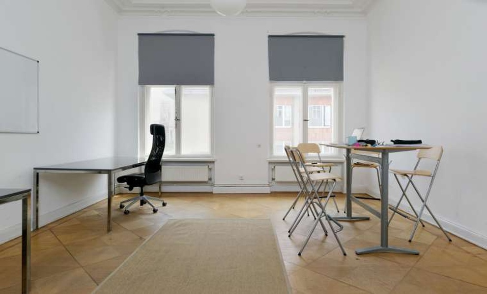 office rooms in Mitte for sublease (separately or together / rent amount is per room)