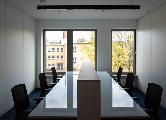 Voll ausgestattetes flexibles Büro am Senefelderplatz