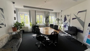 Bright & Spacious Office Room in Lichtenberg