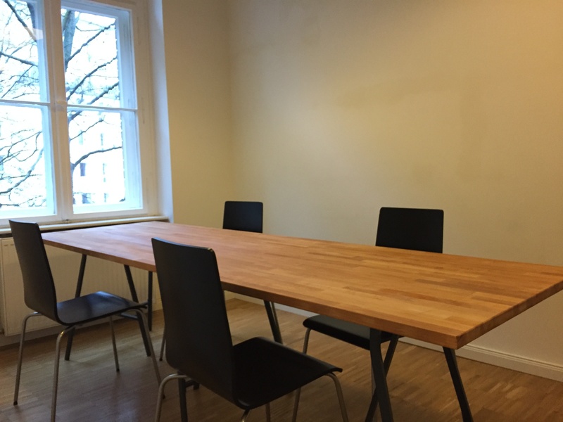Office room + meeting room in the heart of Berlin