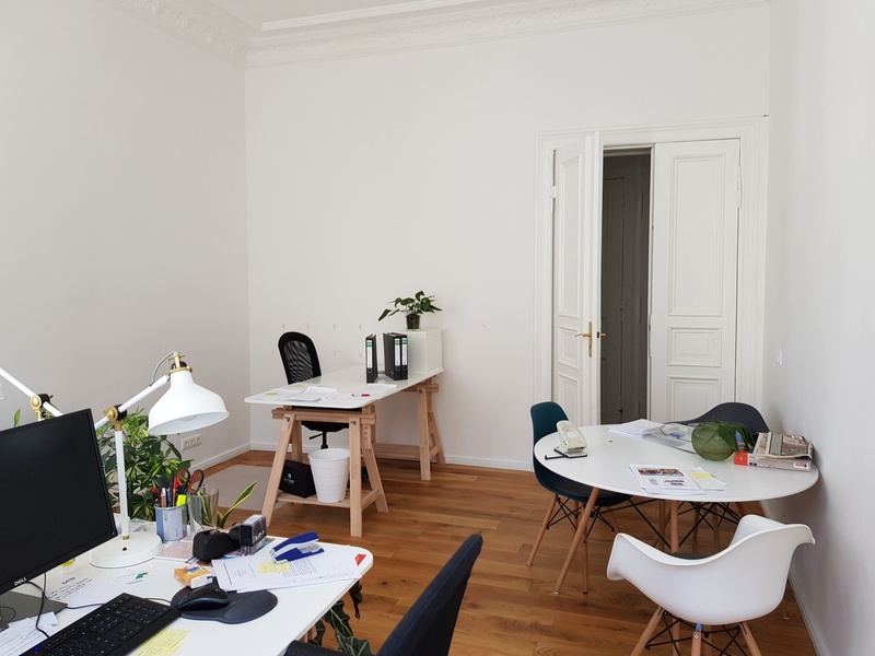 Büroetage in Berlin Moabit, Altbau, 2x WC, helle Räume 193,39 m2