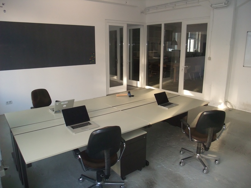 Arbeitsplatz in 280m² Bürogemeinschaft