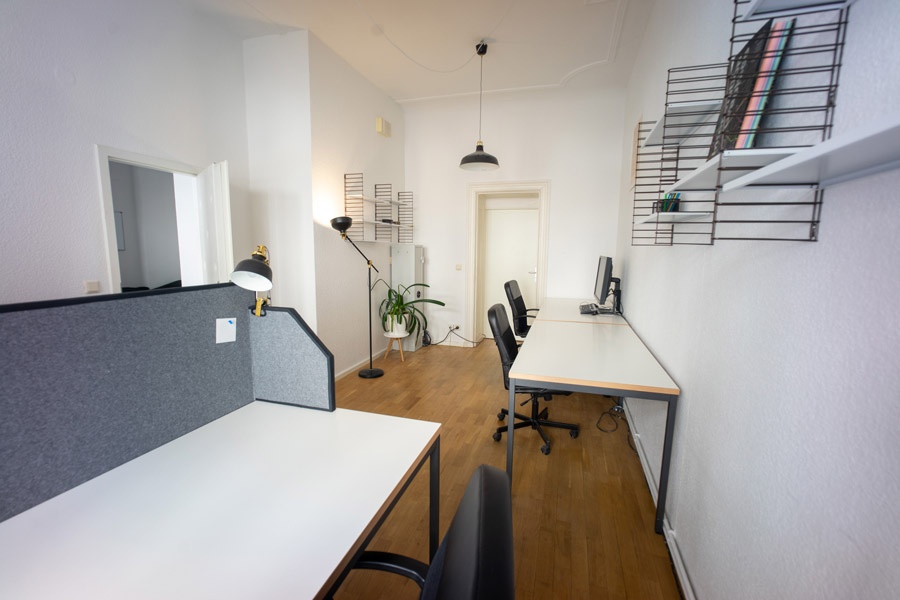 Desk in Co-Working Space / Shared Office in Prenzlauer Berg