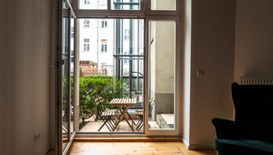 Plug & Play Office für bis zu 20 Mitarbeiter am Hellmholtzplatz