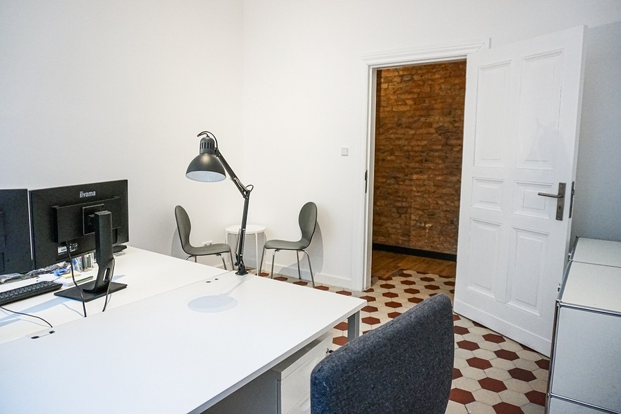 Schöner Büroraum in moderner Büroetage neben Charlottenburger Rathaus