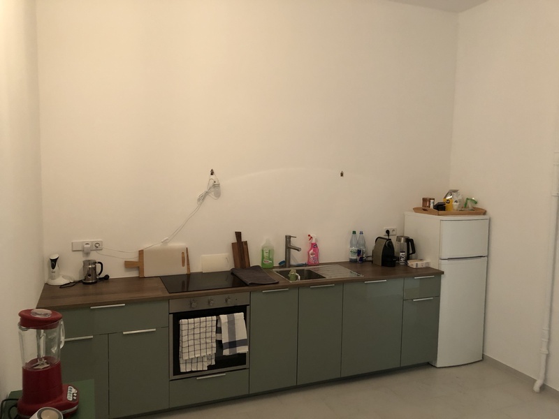 Office Space in Bötzowviertel: Ideal for Freelancers or Small Startups