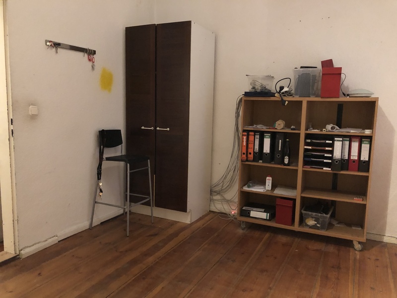 Startup Office in Charlottenburg - 2000 Kalt