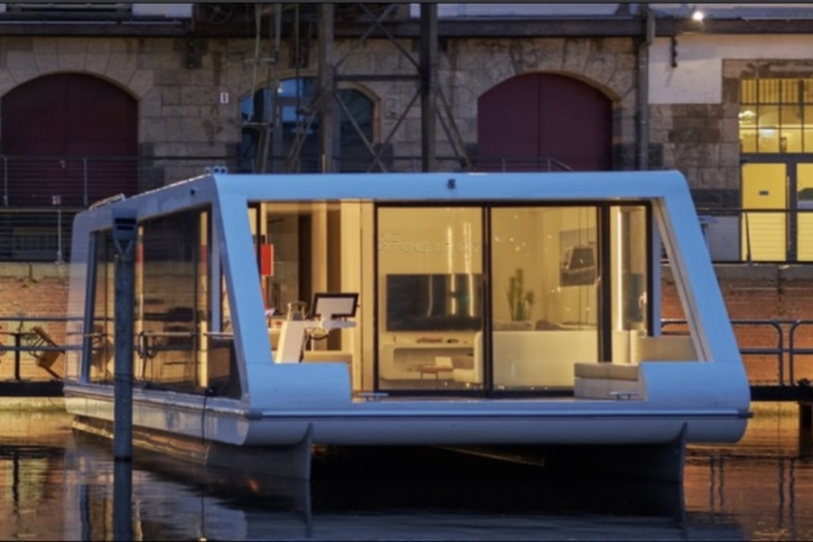 beautiful House Boat in Berlin Treptower ( 120€/Hour )