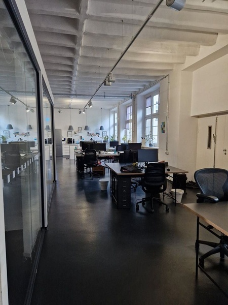 8-12 desks want to sublet / super cool office community
