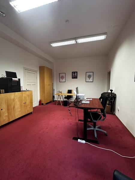 Desk in a quite office
