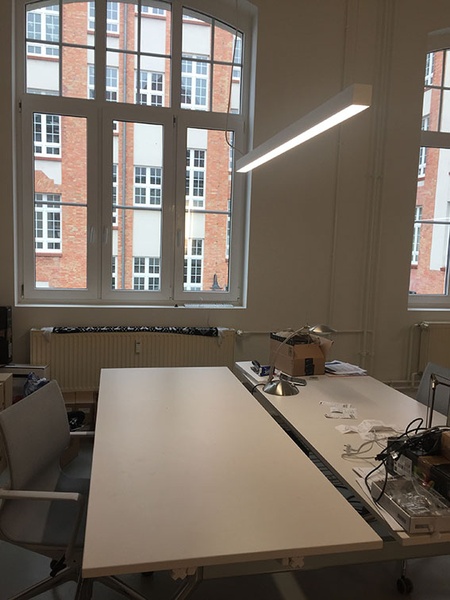 Berlin X-Berg/Alt-Treptow: Co-Working Space/2 desks available