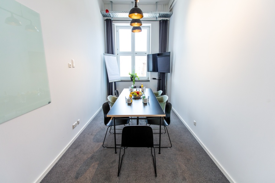++Furnished office spaces including meeting rooms and community areas++