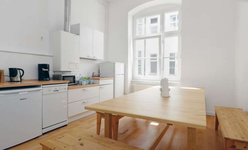 office rooms in Mitte for sublease (separately or together / rent amount is per room)