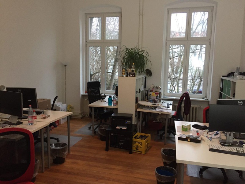 Room in shared office for 6-7 people near Möckernbrücke (Kreuzberg)