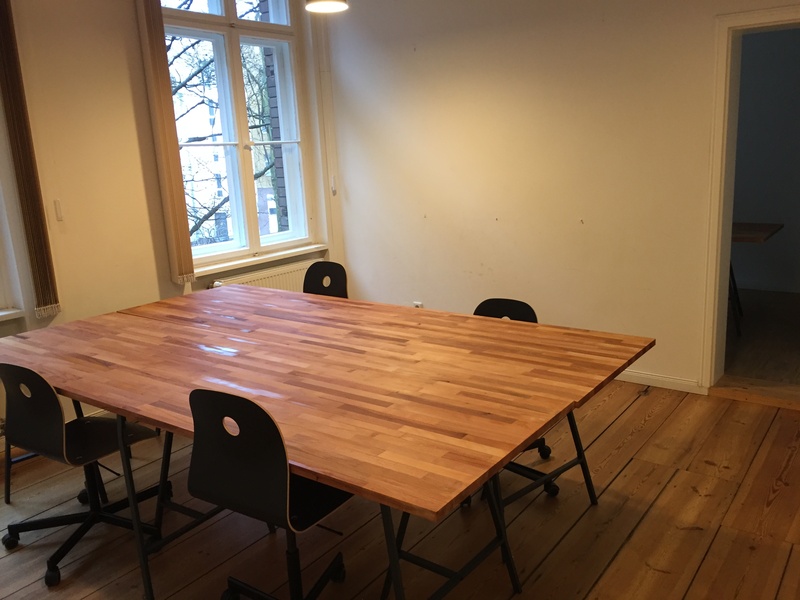 Office room + meeting room in the heart of Berlin