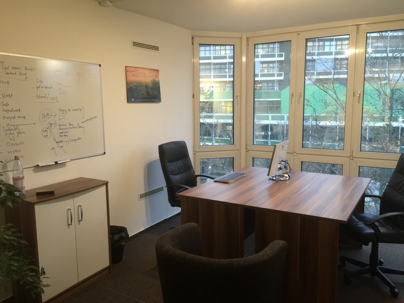 CoWorking Space - Desks - Office Bürogemeinschaft - Arbeitsplatz - Nähe Zoo - coworkingspace - Room - Raum