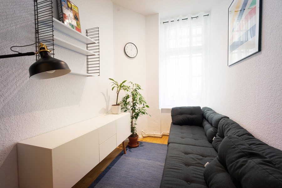 119sqm office with 5 rooms - fully furnished, internet and all inkl.! In Prenzlauer Berg.