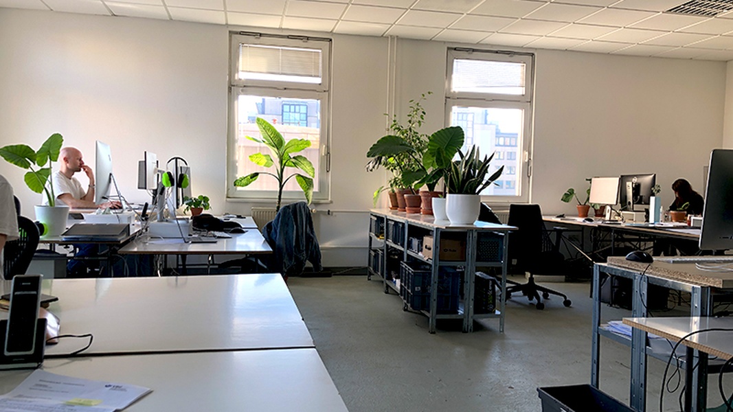 Several work places available at TSPA co-working space!