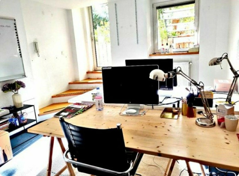 1 desk in a 100 m² office - Rosenthaler Platz