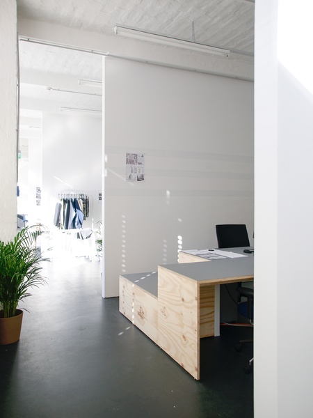 Arbeitsplatz mit Werkstatt am Hermannplatz