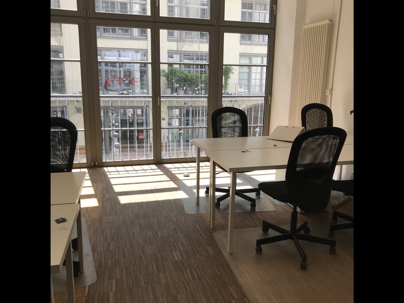 2 office rooms for media artists / Büros für Medienschaffende
