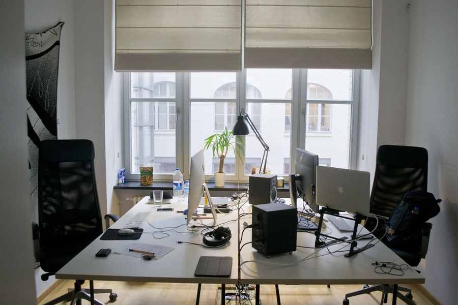 2 person office to rent on Oranienstraße