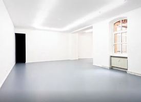 180 m2 gallery space empty plateau, Mehrindgamm, Berlin