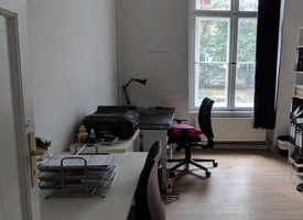 Office room for two people incl. desks, WIFI, kitchen etc. (490 EUR net)