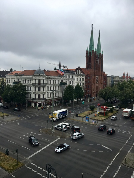 Arbeitsplatz in unserem schönen Büro in Kreuzberg