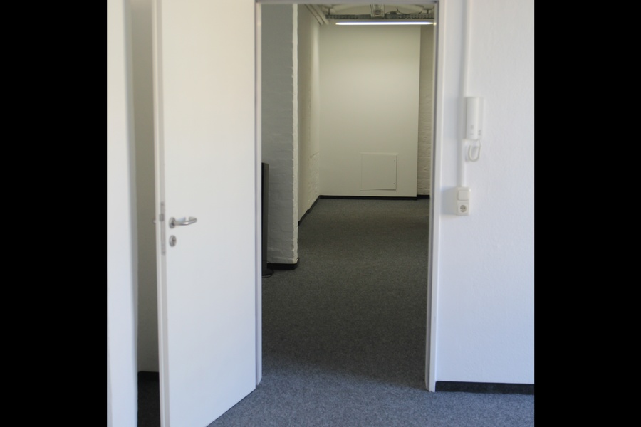 ROOM: 161 m² Friedrichshain