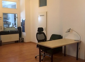 Creative studio – desk space available